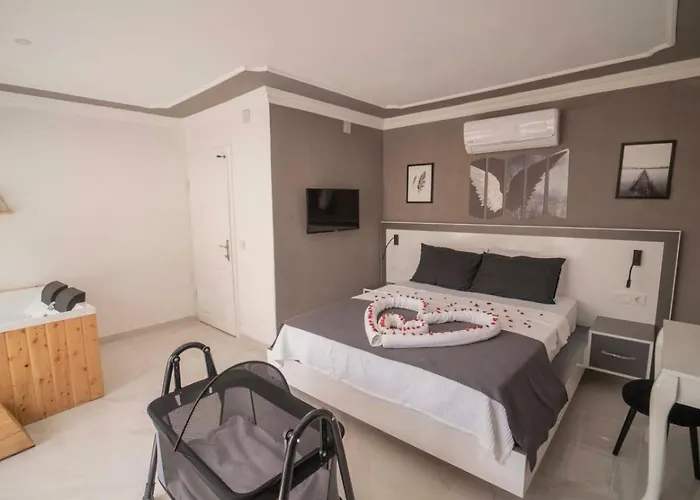Willa Patara 2 Bedroom Secluded With Private Pool Hot Tub